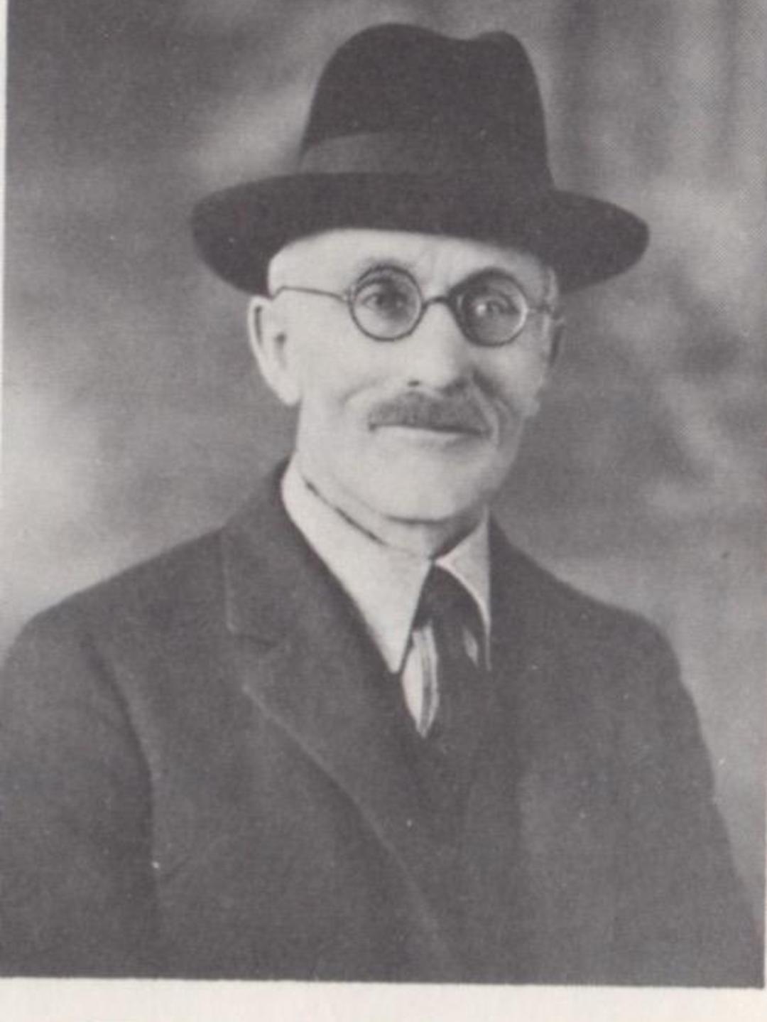 Ernest Lorentz Petersen (1854 - 1936) Profile